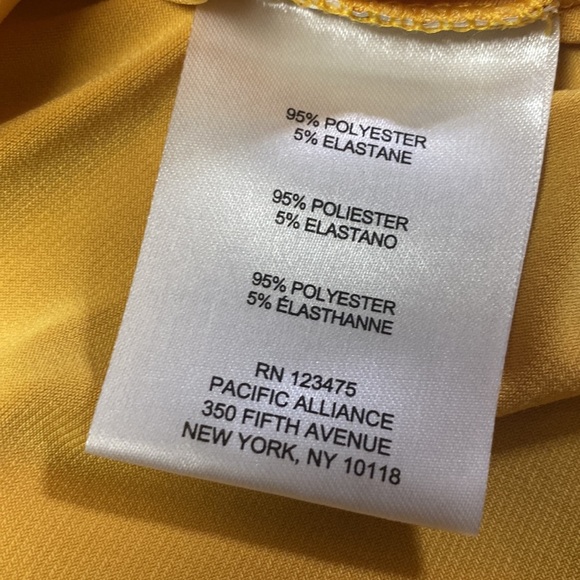 Ellen Tracy gold v neck 3/4 sleeve blouse size medium - Picture 8 of 9